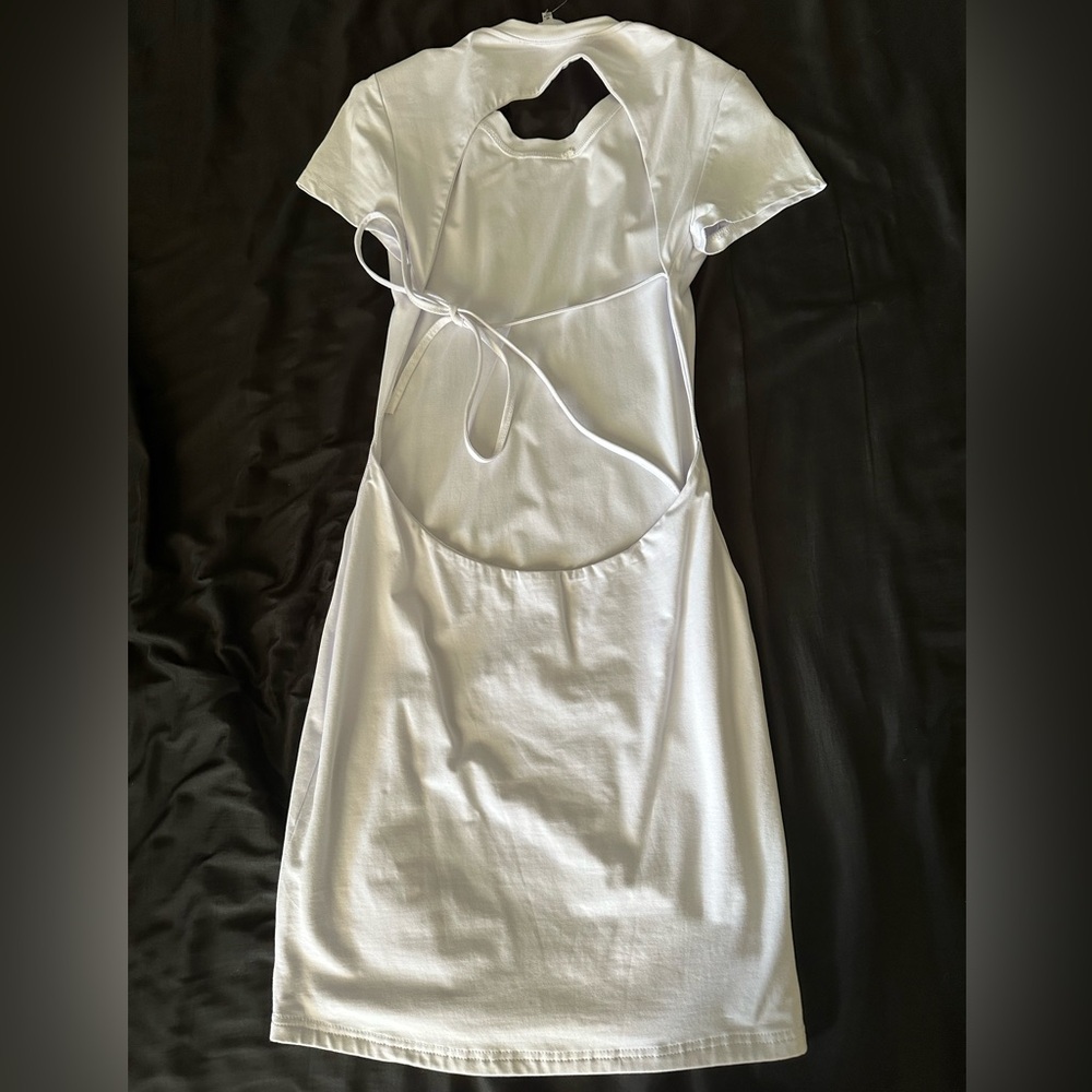SNDYS. Open Back White Short Sleeve Mini Dress - Size Medium